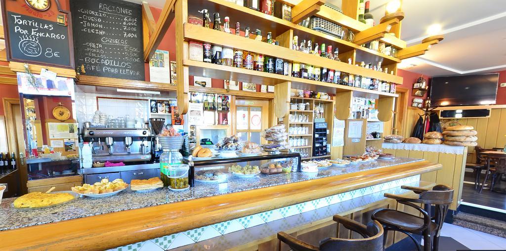 מלון Velilla del Rio Carrion Hostal Bar Stop מראה חיצוני תמונה