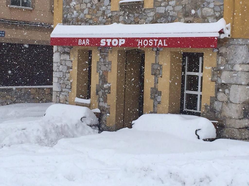 מלון Velilla del Rio Carrion Hostal Bar Stop מראה חיצוני תמונה