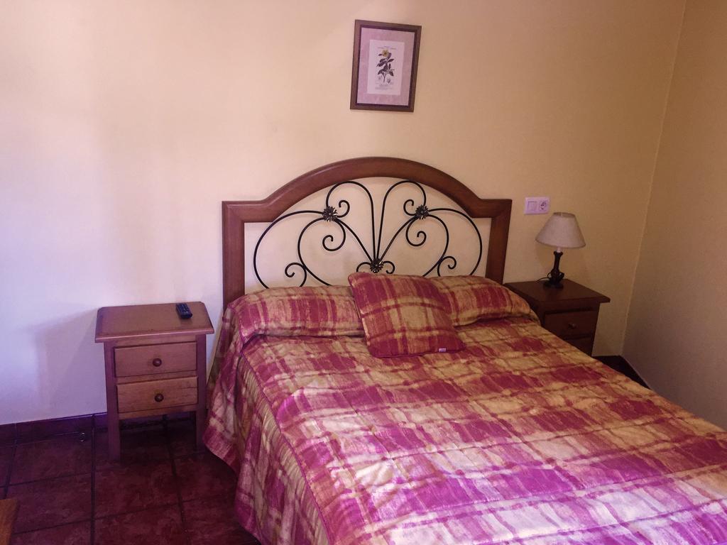 מלון Velilla del Rio Carrion Hostal Bar Stop מראה חיצוני תמונה